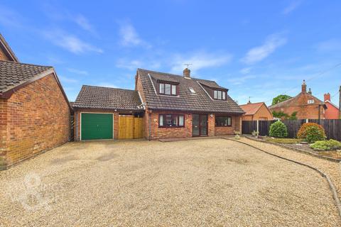 3 bed property, in The Street, £375,000