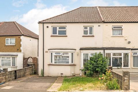 3 bed property, in Hill Rise, £599,950