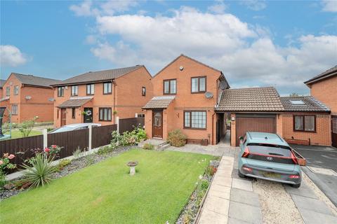 3 bed property, in Dawsons Corner, £300,000
