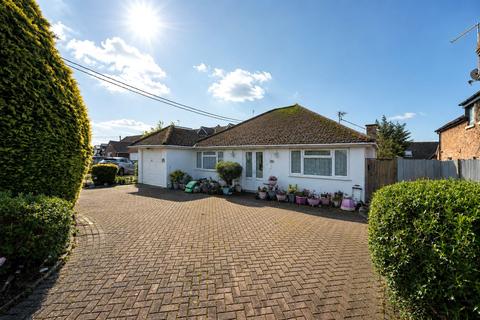 3 bed property, in The Uplands, £650,000