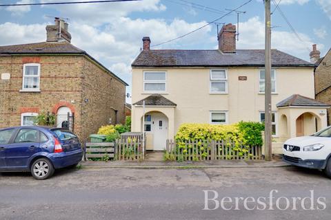 3 bed property, in Station Road, £315,000