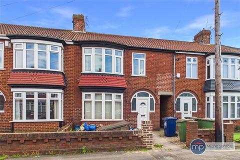 3 bed property, in Buckingham Road, £100,000