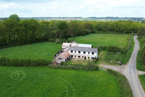 3 bed property, in 45.32 Acres - Bow, £965,000