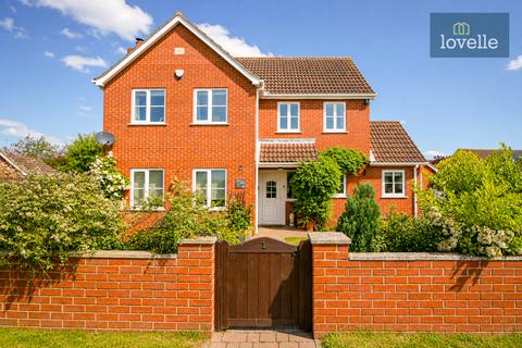 3 bed property, in Squires Meadow, £349,950