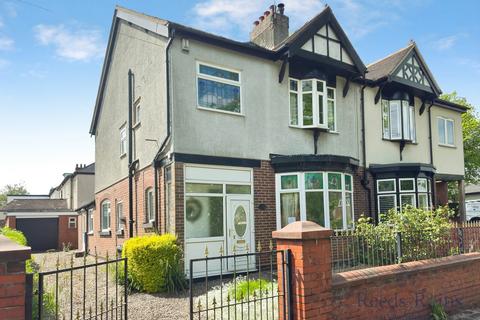 3 bed property, in Basford Park Road, £210,000