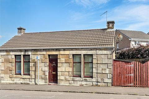 2 bed property, in Craig Street, £115,000