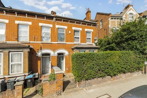 2 bed property, in Station Road, £500,000