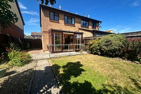 3 bed property, in Hamilton Grove, £270,000