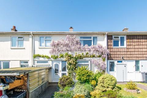 3 bed property, in Bodgara Way, £180,000