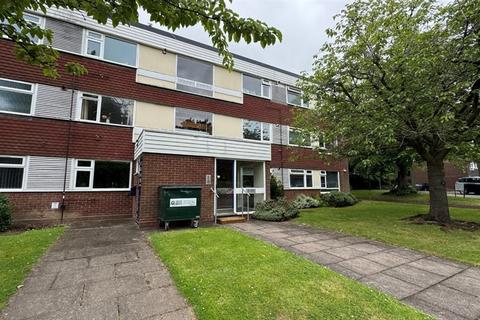 2 bed property, in Stockdale Place (Fff & Garage), £110,000