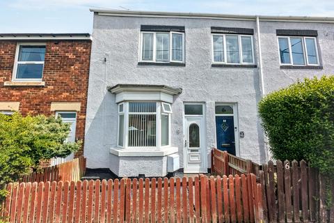 1 bed property, in West View, £45,000