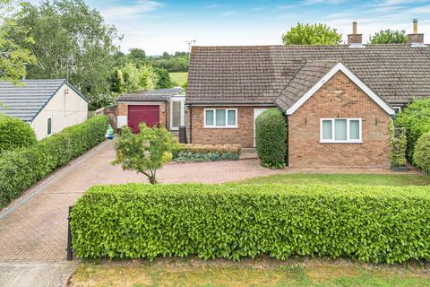 3 bed property, in Wood End Lane, £475,000