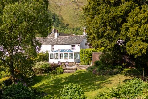 2 bed property, in Heron Cottage, £525,000