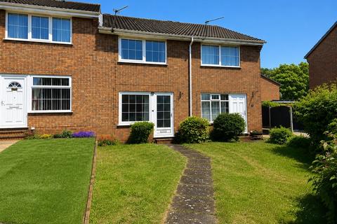 2 bed property, in Burdock Close, £175,000
