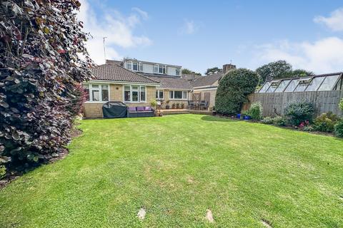 5 bed property, in Sutton Park, £550,000