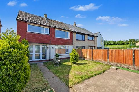 4 bed property, in Keats Drive, £130,000