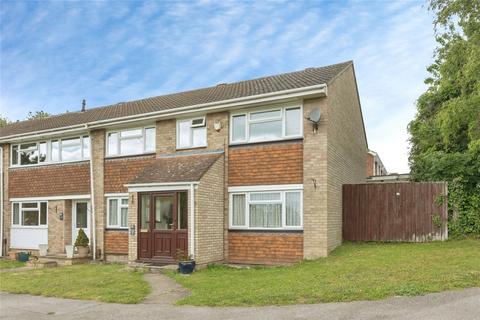 4 bed property, in Pinks Hill, £500,000