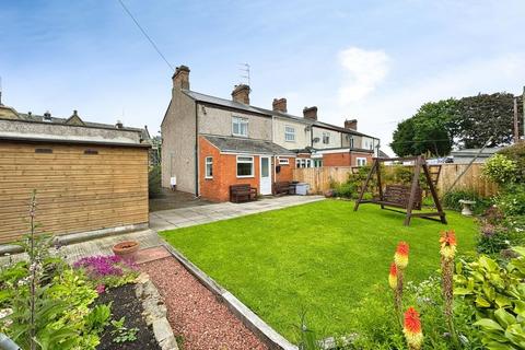 3 bed property, in Station Road, £150,000