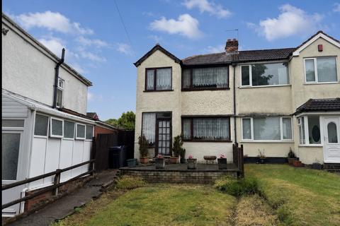 3 bed property, in Courtenay Road, £170,000