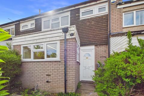 2 bed property, in Woodrows, £75,000