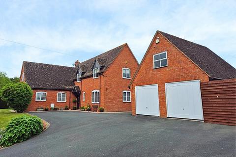5 bed property, in Easthampton, £675,000