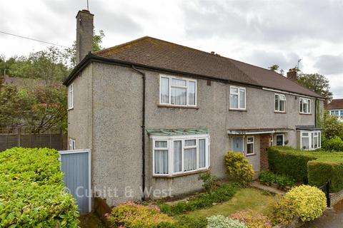 3 bed property, in Mosslea Road, £330,500