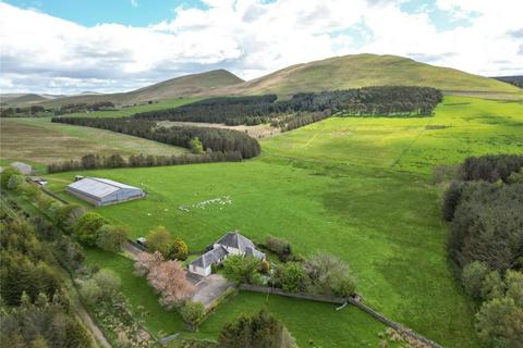4 bed property, in Shielsknowe Farm, £650,000