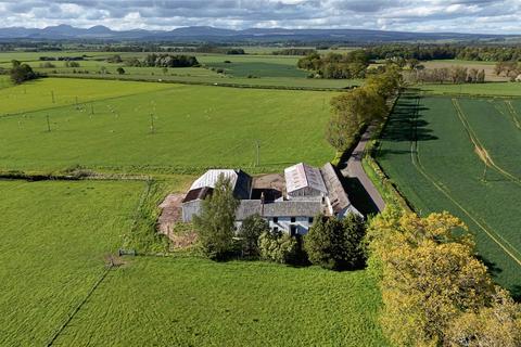 Studio, in Mains Of Gargunnock, £350,000