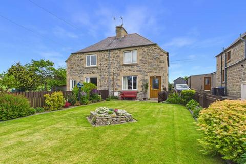 2 bed property, in Ladysbridge, £130,000