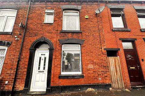 2 bed property, in Higher Wood Street, £145,000