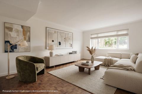 3 bed property, in Catsey Woods, £600,000