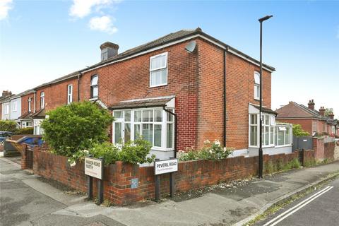 3 bed property, in Manor Road North, £290,000