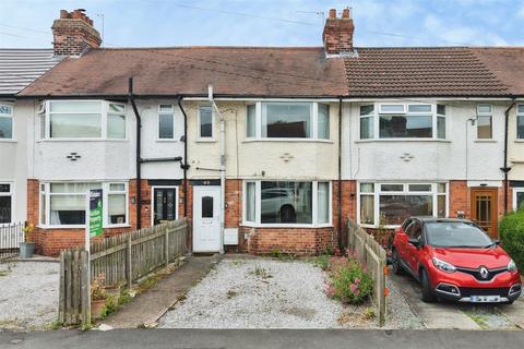3 bed property, in East Ella Drive, £125,000