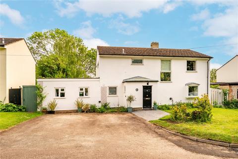5 bed property, in West Green, £930,000