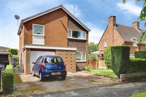 3 bed property, in Thistleberry Avenue, £270,000