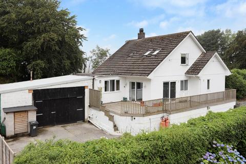4 bed property, in Trelawne, £550,000