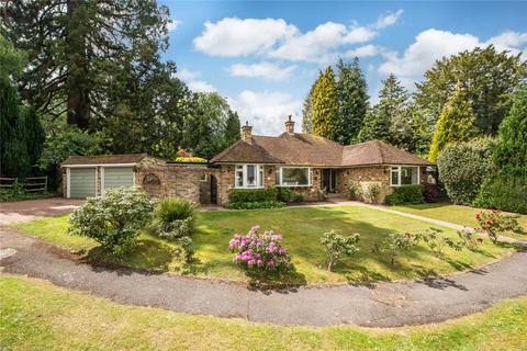 3 bed property, in Broomfield Park, £885,000