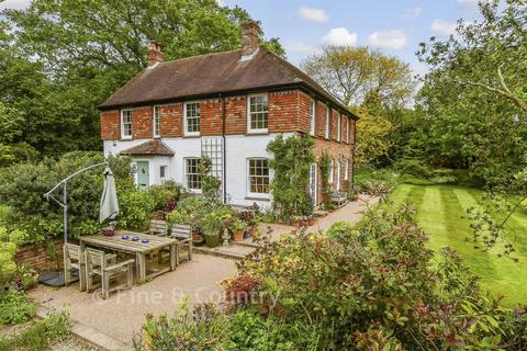 4 bed property, in Swan Lane, £1,350,000