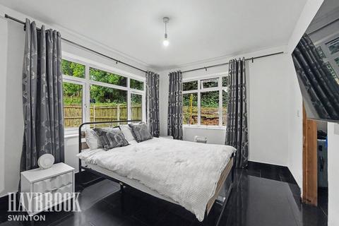 3 bed property, in Station Road, £325,000