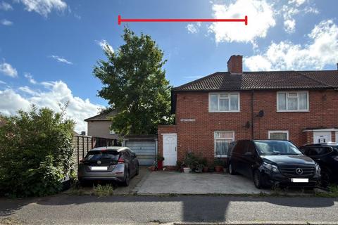 2 bed property, in 19 Tewkesbury Road, £250,000