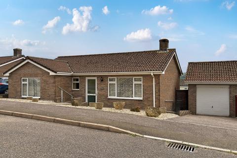 2 bed property, in Prince Charles Way, £350,000