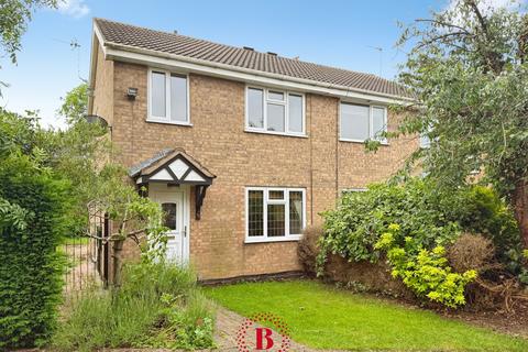 3 bed property, in Hawthorn Drive, £210,000
