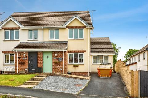 4 bed property, in Bryn Deri Close, £200,000