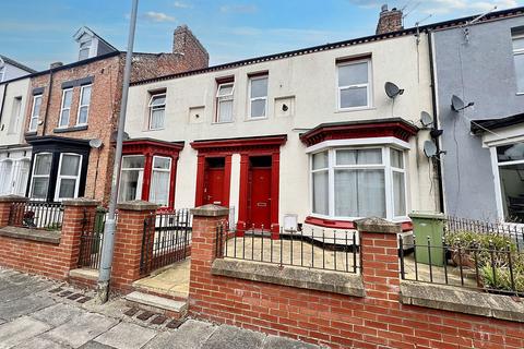 4 bed property, in Cranbourne Terrace, £90,000