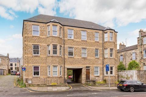 4 bed property, in East Preston Street, £260,000