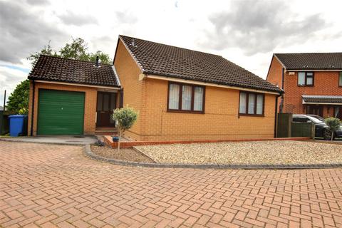 2 bed property, in The Rise, £325,000