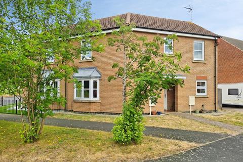 3 bed property, in Piccard Drive, £180,000