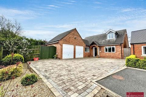 3 bed property, in Old Bakery Close, £410,000