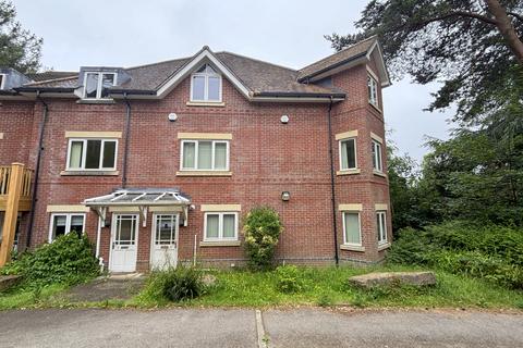 4 bed property, in 8 Parklands, £310,000