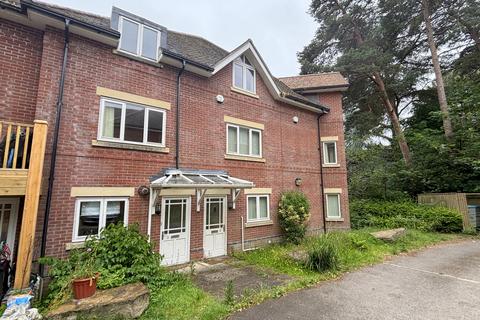 4 bed property, in 9 Parklands 16 Branksome Hill Road, £315,000